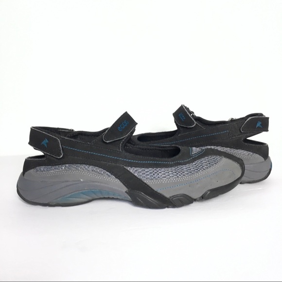 ecco water sandals